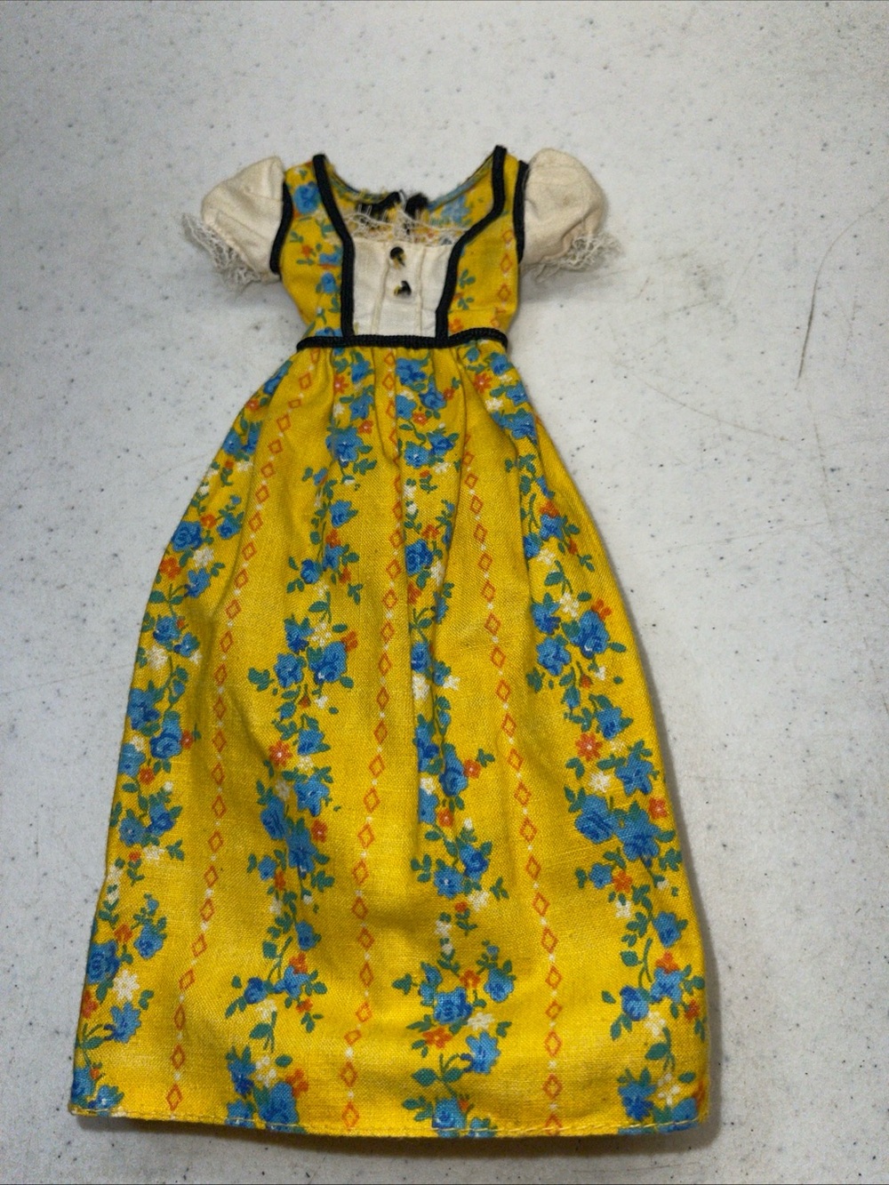Barbie FRANCIE 1972 #3366 Pretty Frilly Peasant Prairie Floral Dress Vintage
